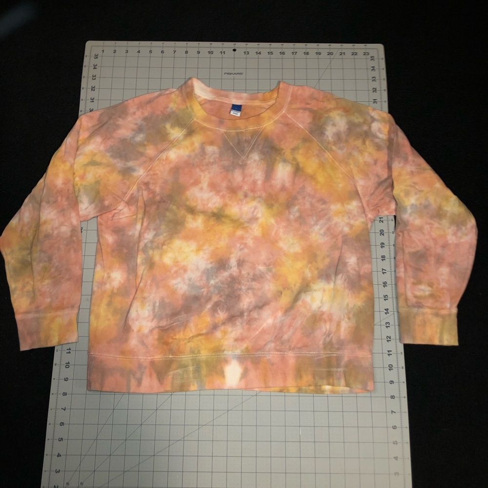 Old Navy. Crew Neck Sweatshirt. Size Large. Tie Dye Pink/Yellow Multi Color.